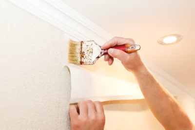 Pose de papier peint à Chaource — revêtements muraux et toiles de verre